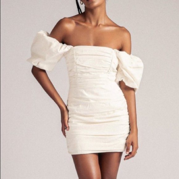 Linen cream dress brand new worn once for photoshoot - Picture 3 of 5